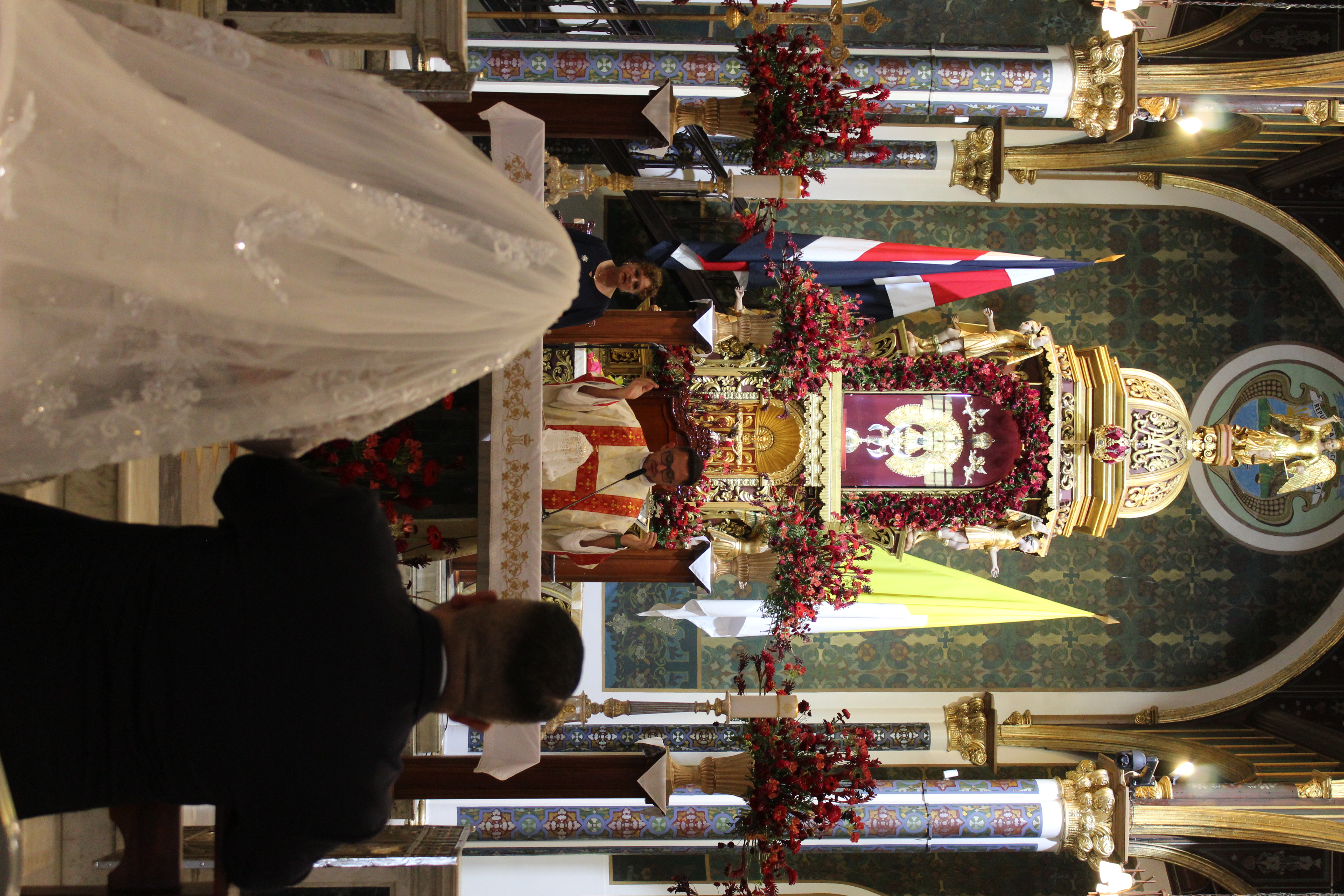 Boda en la Basílica de San Rafael (Cartago)